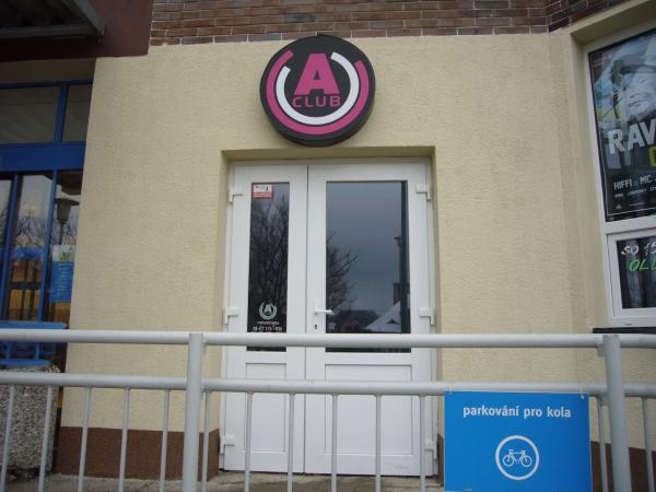 Vchdo do Klubu A Club